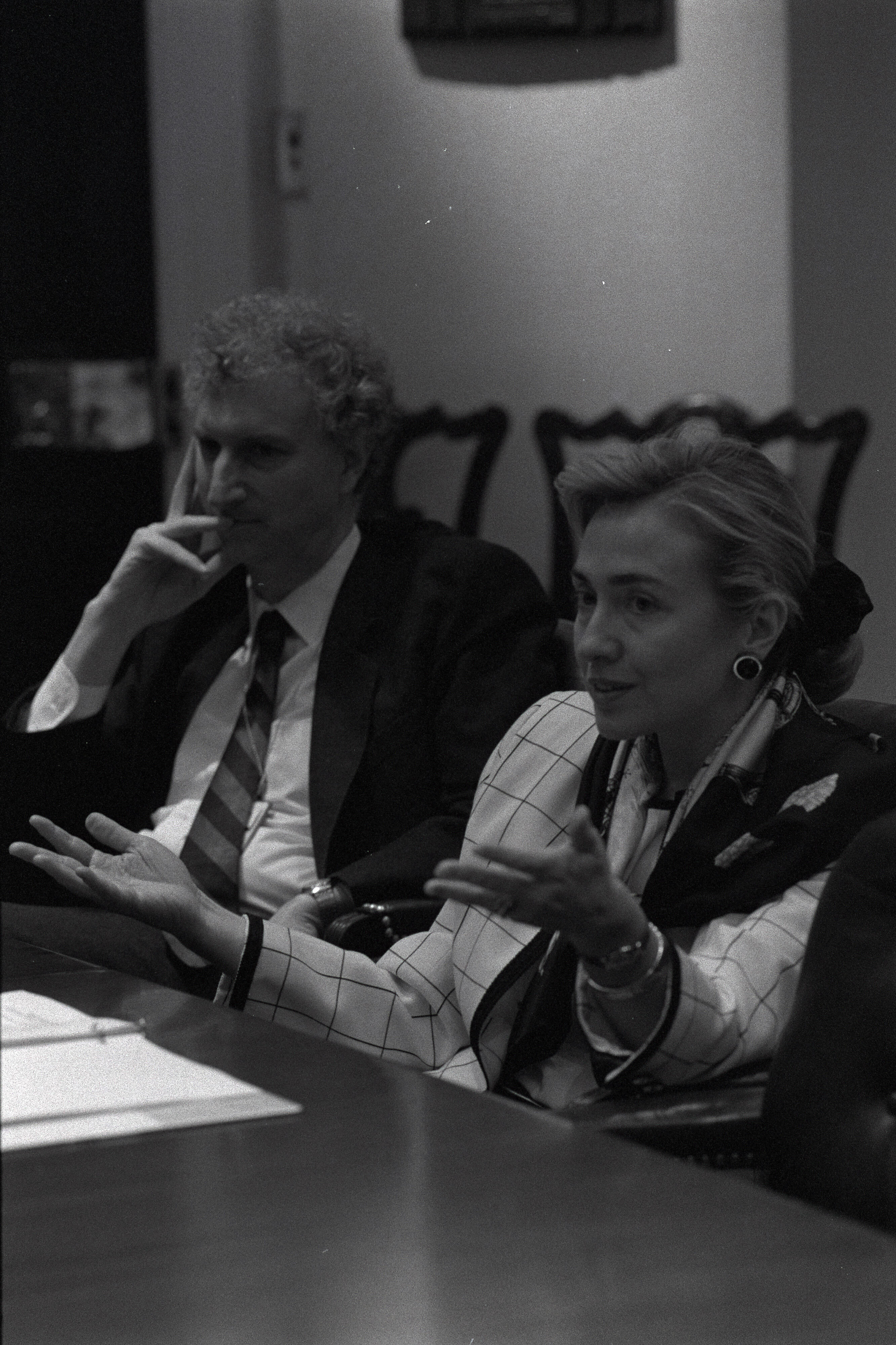 Black and White Photograph. First Lady Hillary Rodham Clinton, Ira Magaziner and others meeting with Democratic members of the House Ways and Means subcommittee regarding health care in the Roosevelt Room